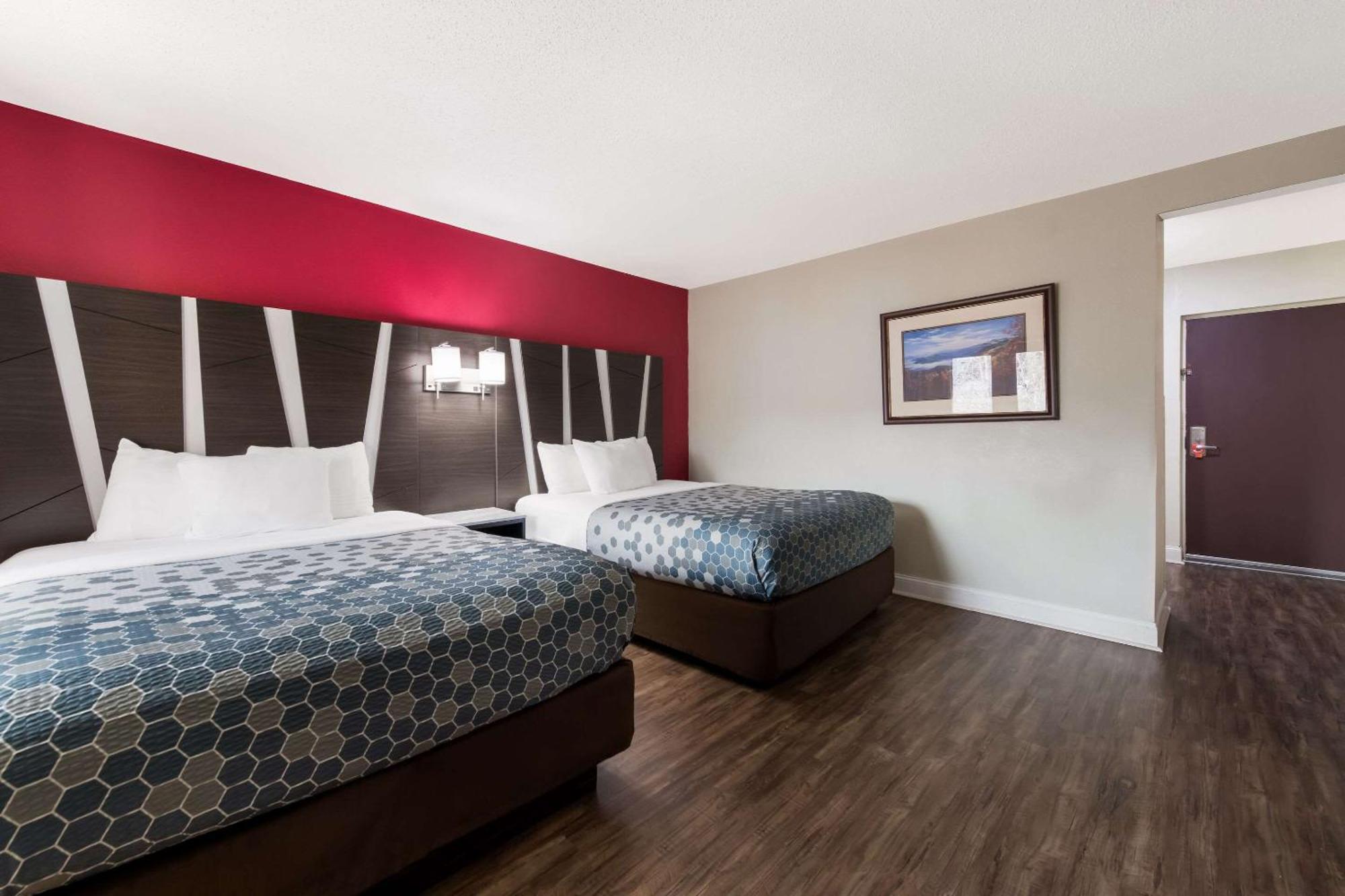 Econo Lodge Inn & Suites On The River Gatlinburg Eksteriør billede